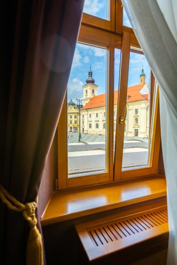 Hotel Am Ring Sibiu Extérieur photo