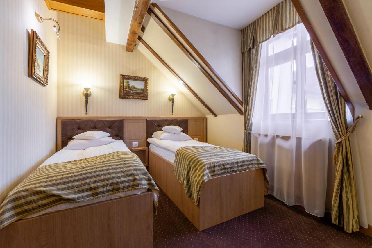 Hotel Am Ring Sibiu Extérieur photo